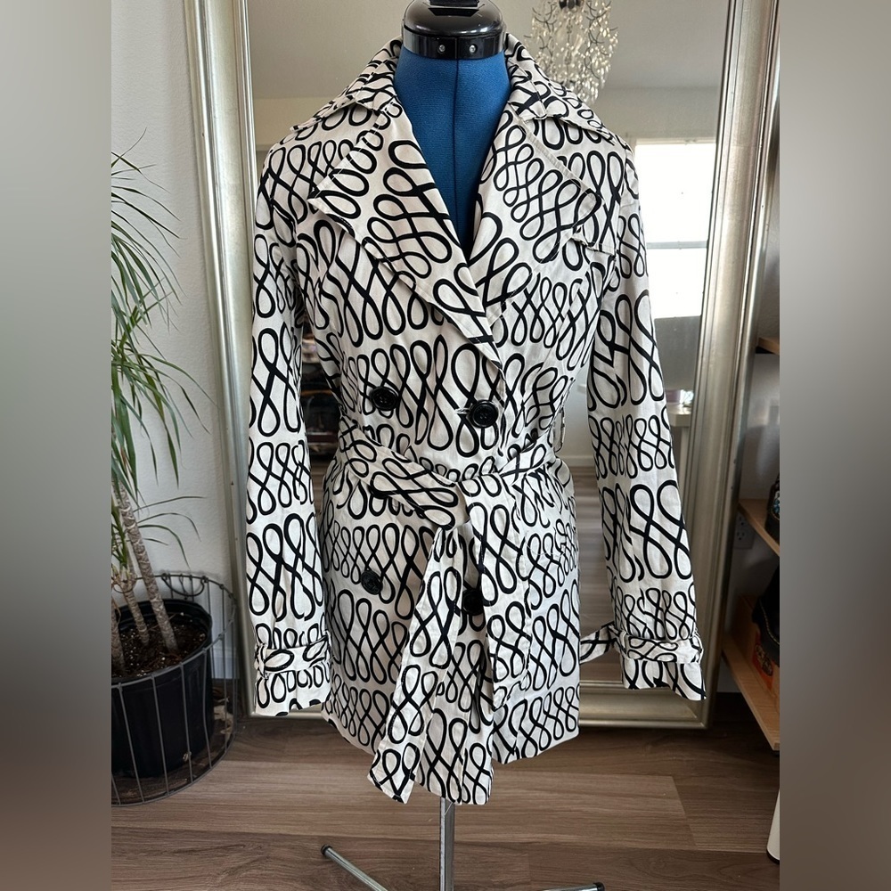 Vertigo Paris Abstract Infinity Symbol Trench Coat XS